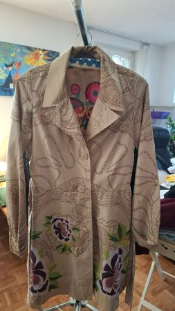 Desigual Trenchcoat / Übergangsmantel Beige mit Blumenmuster