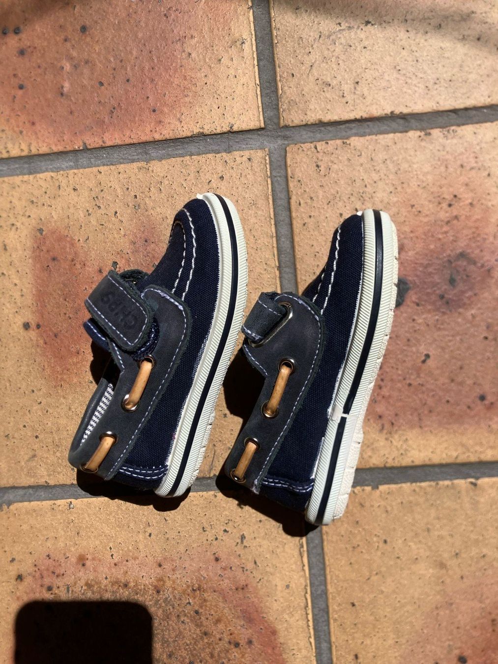 Scarpe per ragazzi: Chaussures de voile pour enfants – Nuovo (secondo la descrizione) da Morges venduto da nombidon 2