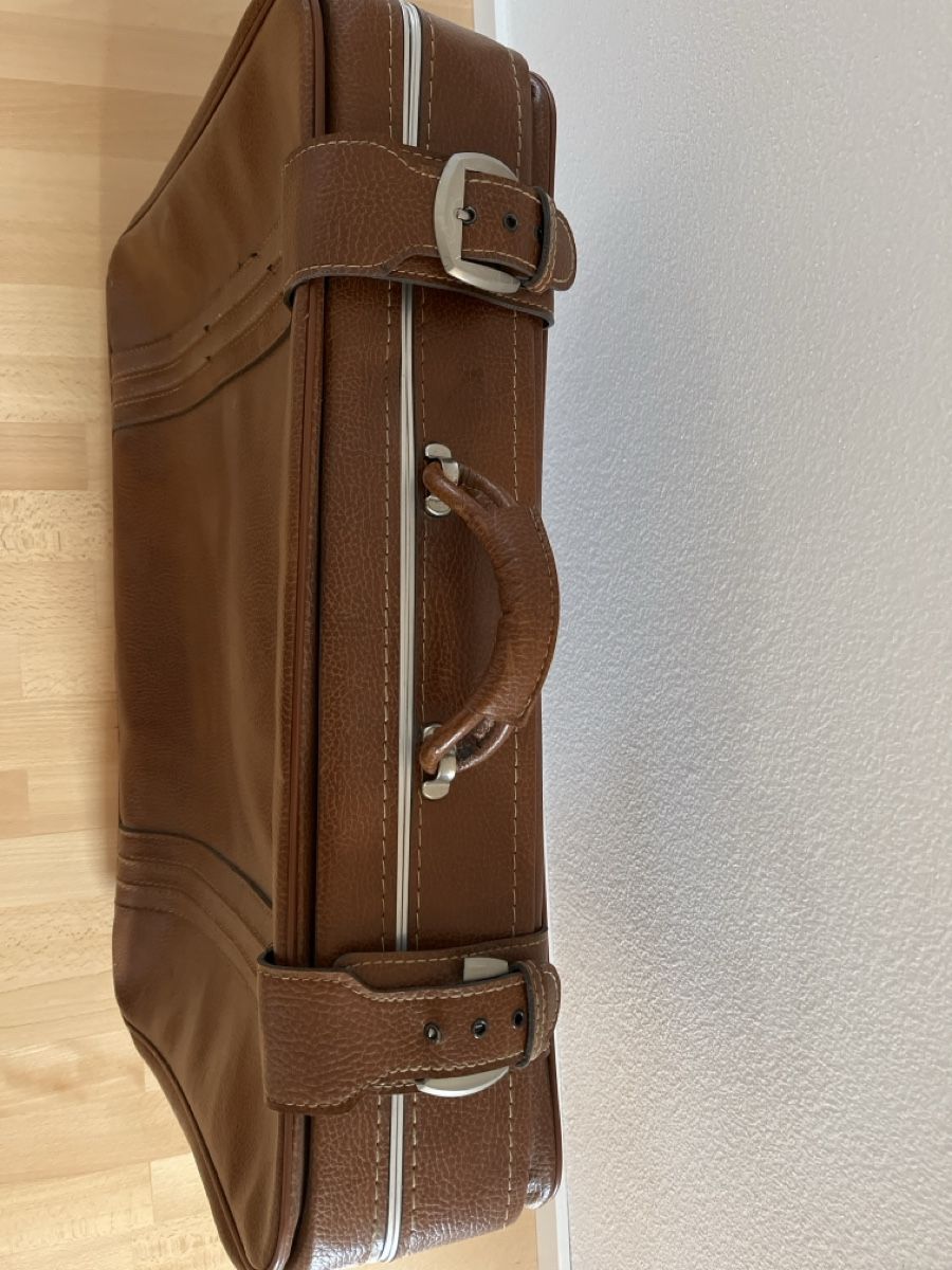 Reisekoffer: Vintage Koffer – Gebraucht aus Bassersdorf von Steyning88 1