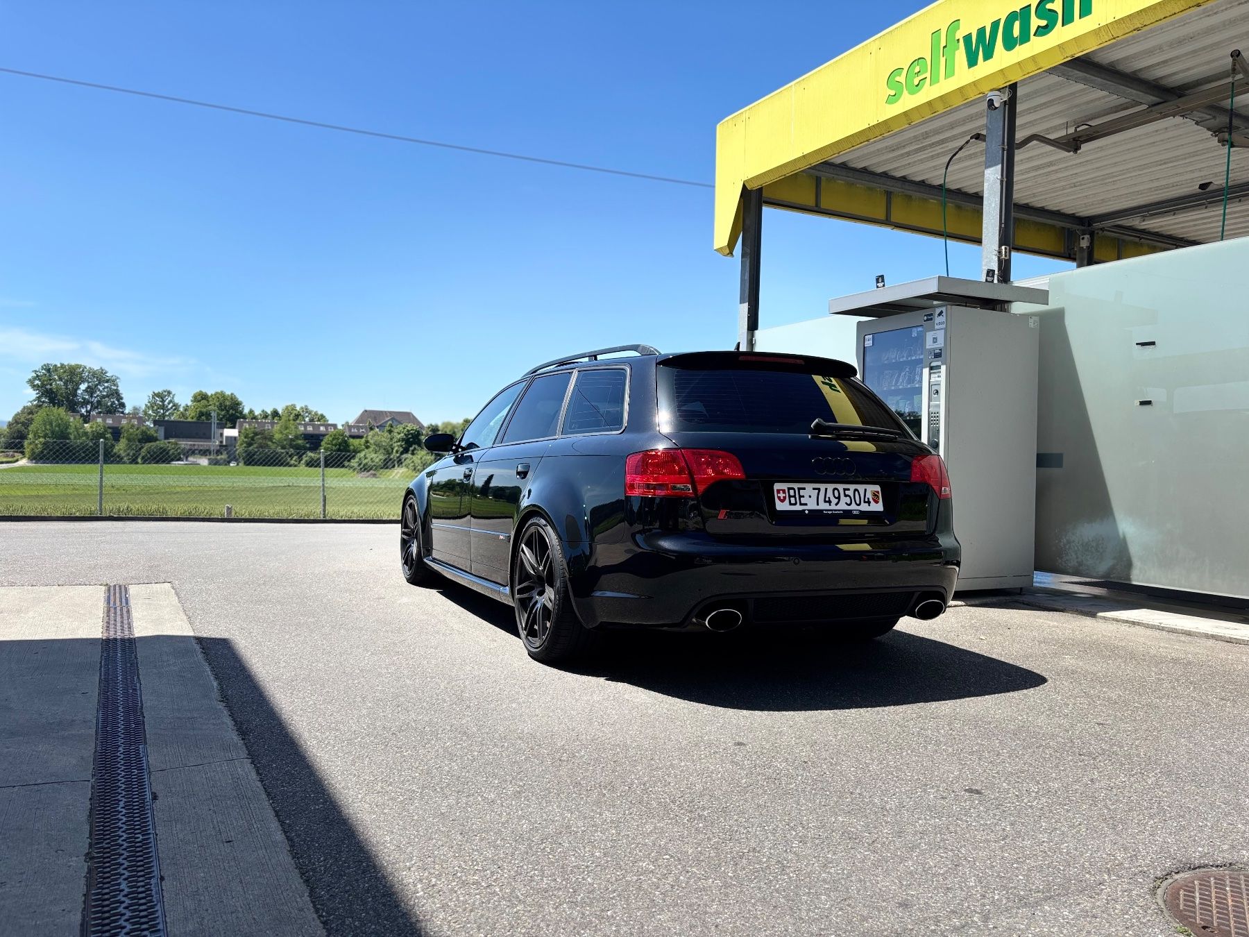 Audi Autos: Audi Rs4 b7 – D'occasion à Bäriswil BE par Moin-Moin 2