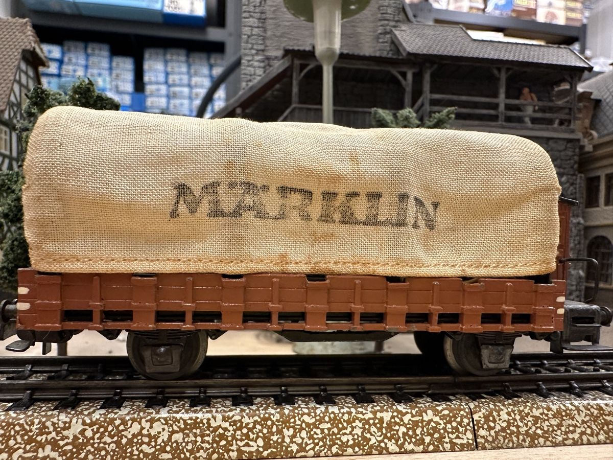 Märklin Modellini di ferrovie: Märklin 322 Planewagen mit Bremserhaus – Usato da Lupsingen venduto da New-Haven 1