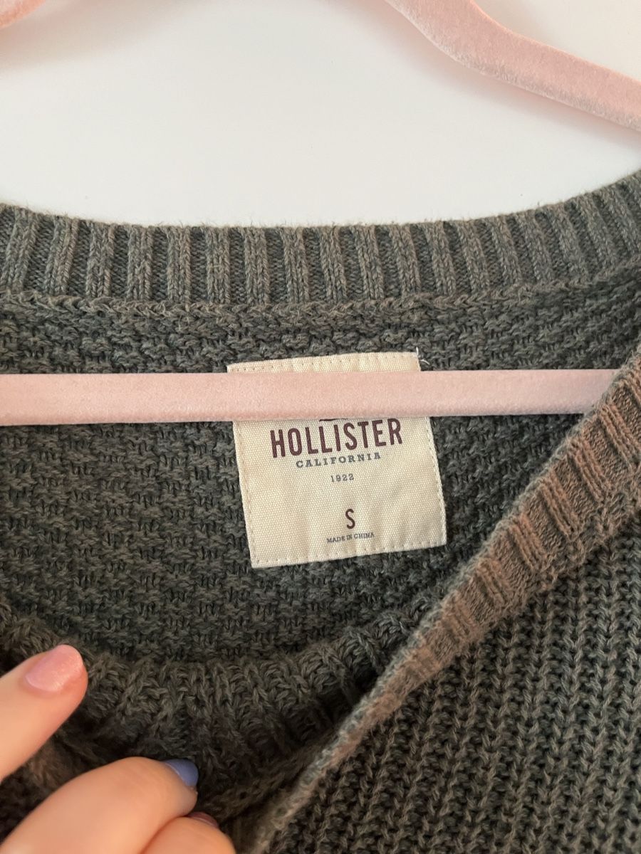Hollister Pullover & Sweatshirts: Hollister Strickpullover Gr. S, Khaki – Gebraucht aus Zürich von Closetbesties 1