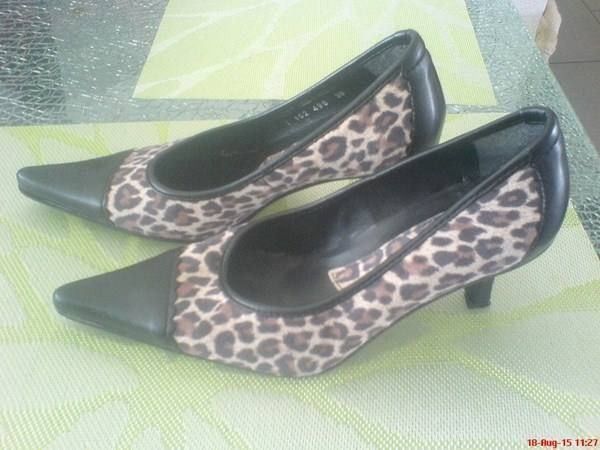 Scarpe da donna: lässige leoprint Leder Pumps Gr. 39 – Usato da Oftringen venduto da andrax 1