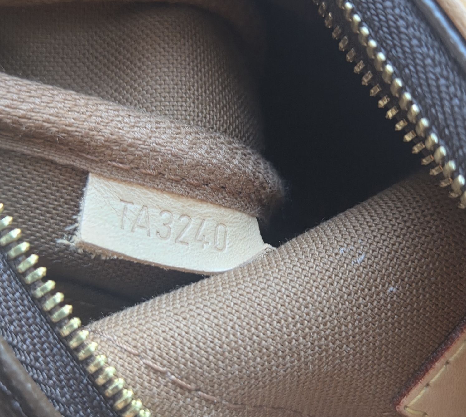 Louis Vuitton Taschen für Damen: Multi Pochette LV – Gebraucht aus Schaffhausen von Caribou07 2