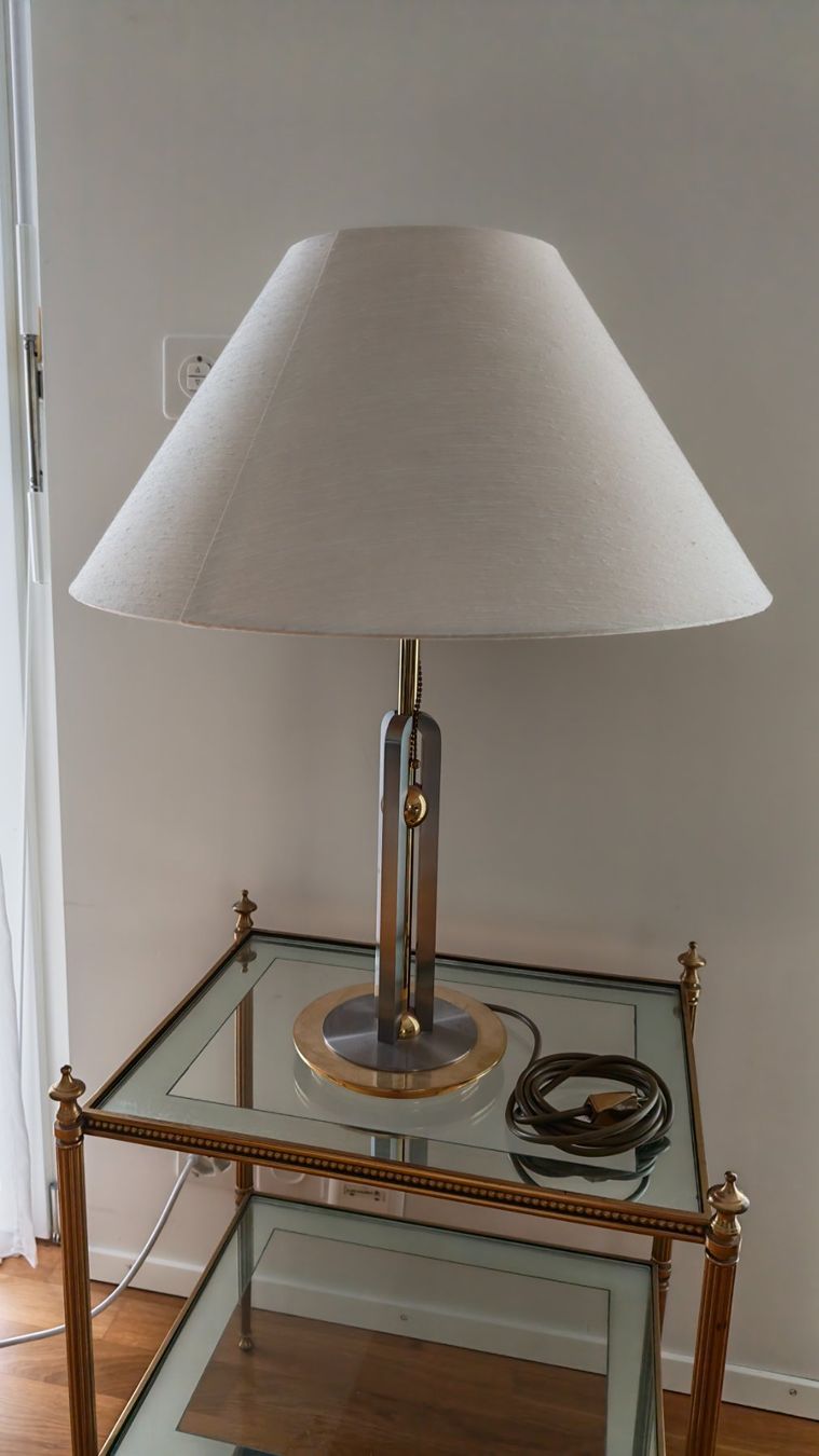 Lampes: Messinglampe mit Tisch – D'occasion à Berikon par Kudi56