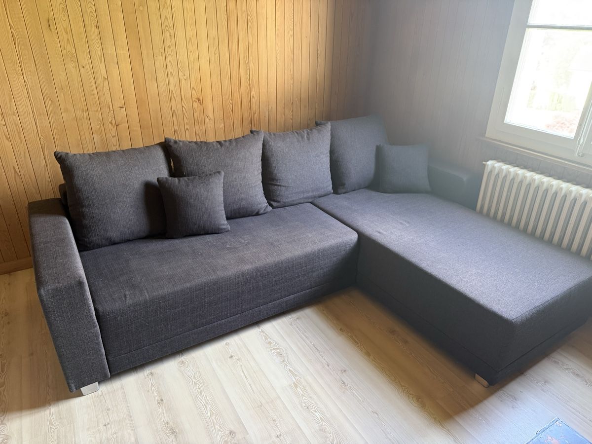 Divani: GRATIS Sofa mit schlaffunktion – Usato da Bünzen venduto da sel_v7lm