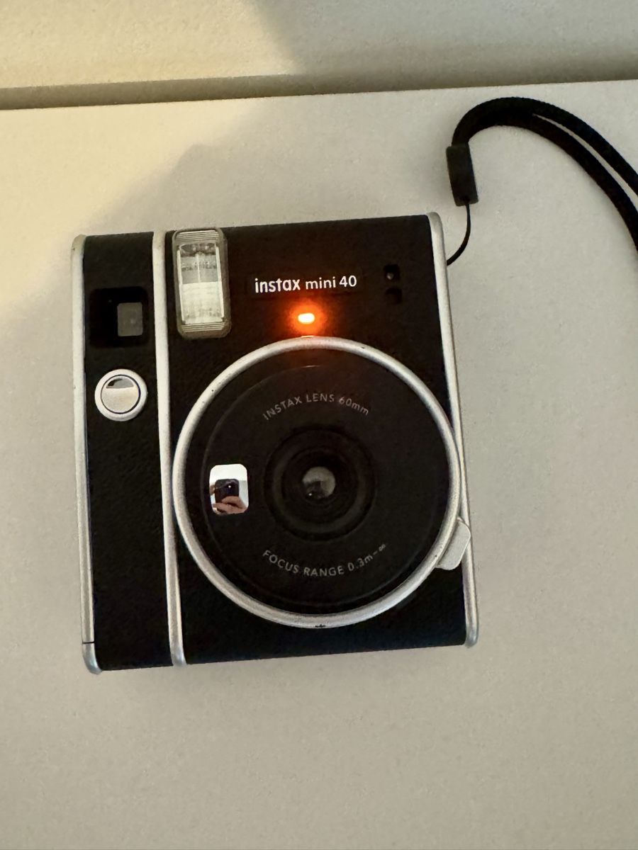 Fujifilm Kamera: Fujifilm Instax Mini 40 Black/Silver Instant Camera – Neu (gemäss Beschreibung) aus Zürich von SF1507 2