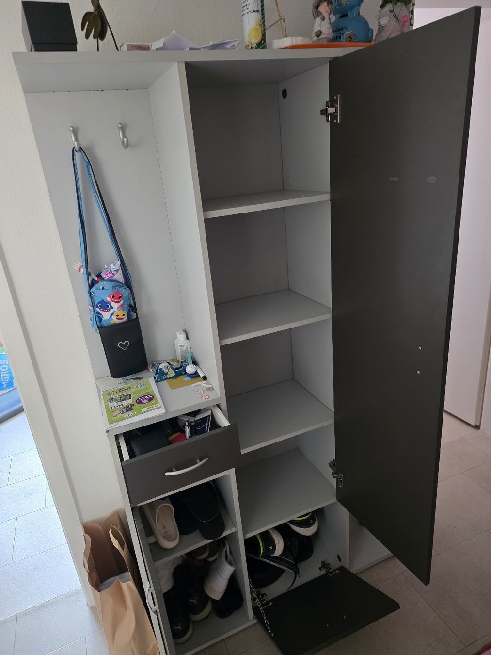 Porte manteau: Garderobenschrank – D'occasion à Alchenflüh par Lsnake 1