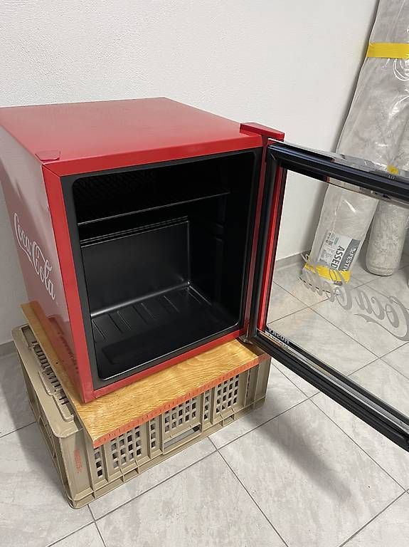 Frigoriferi: Coca-Cola Kühlschrank mit Glastüre  – Usato da Wynau venduto da Lorent_Be 4