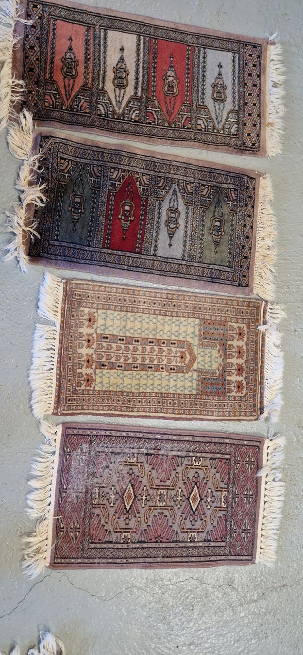 Tapis: 4 Orientteppiche klein mit Fransen verschiedene Muster – D'occasion à Rheineck par SilviaGO1