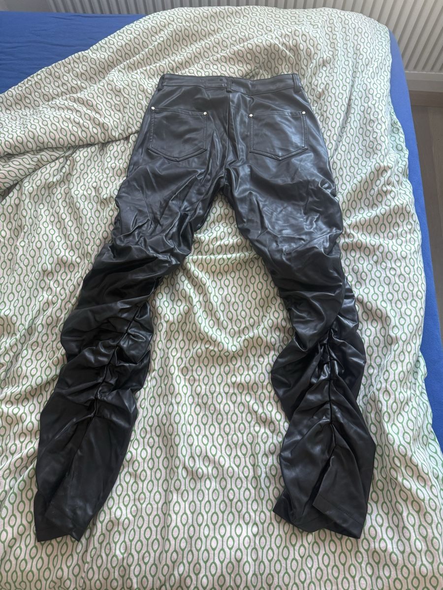 Hosen: Lederhosen – Gebraucht aus Volketswil von jer_mq6q 1