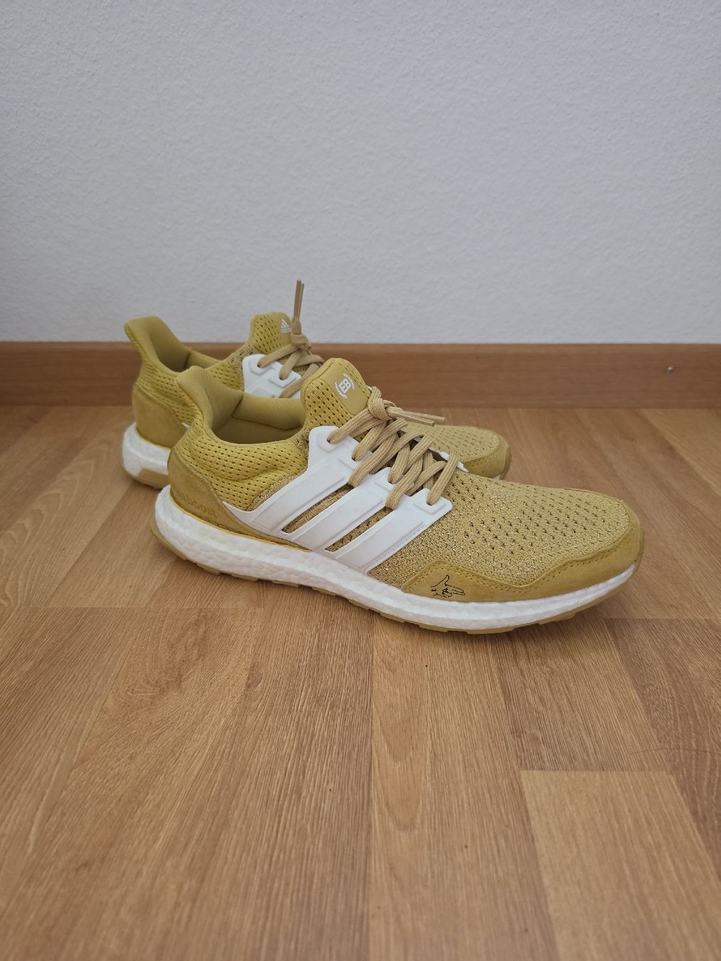Adidas Scarpe da uomo: Adidas Ultraboost "Extra Butter" – Nuovo (secondo la descrizione) da Belp venduto da fabiocardoso