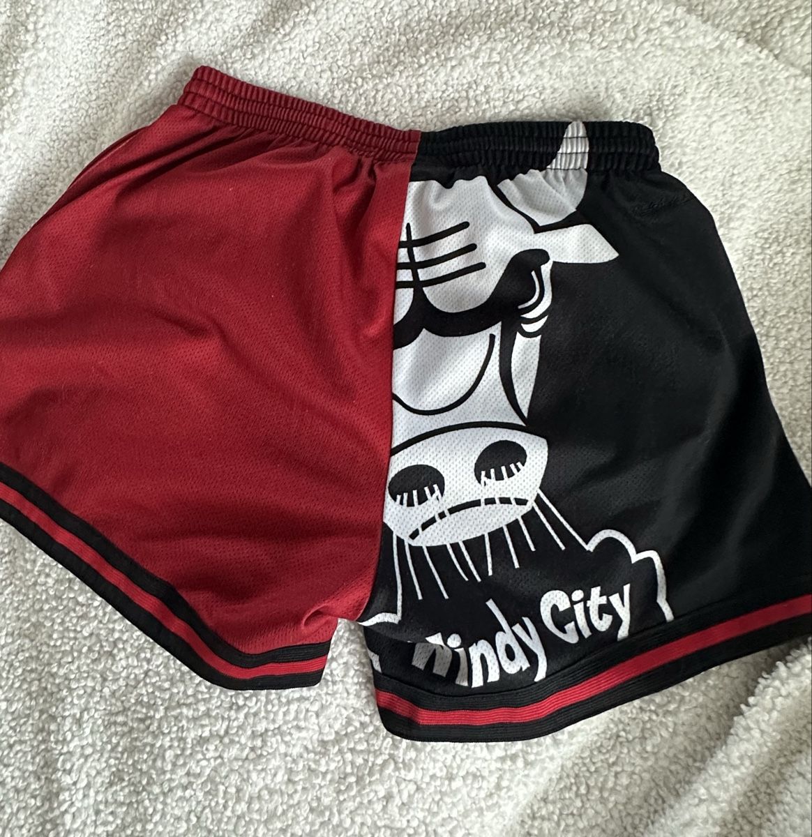 Pantaloni: Chicago Bulls Shorts - Mitchell & Ness – Usato da St. Margrethen SG venduto da van_gw7b 1