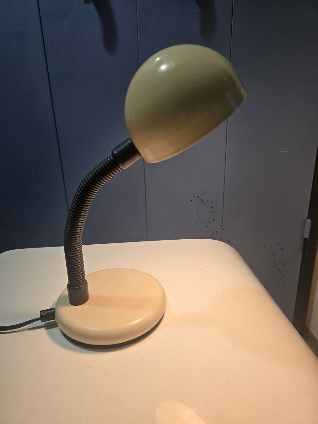 Lampade: kleine vintage Tischlampe – Usato da Biel/Bienne venduto da alexriveros2 4