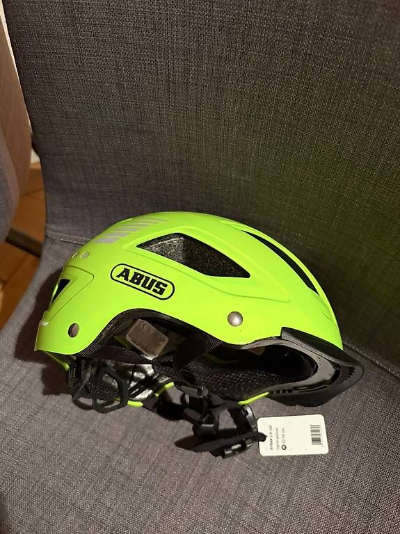 Caschi: Fahrradhelm Abus Hyban 2.0 LED – Usato da Bern venduto da aij_cs5m 2