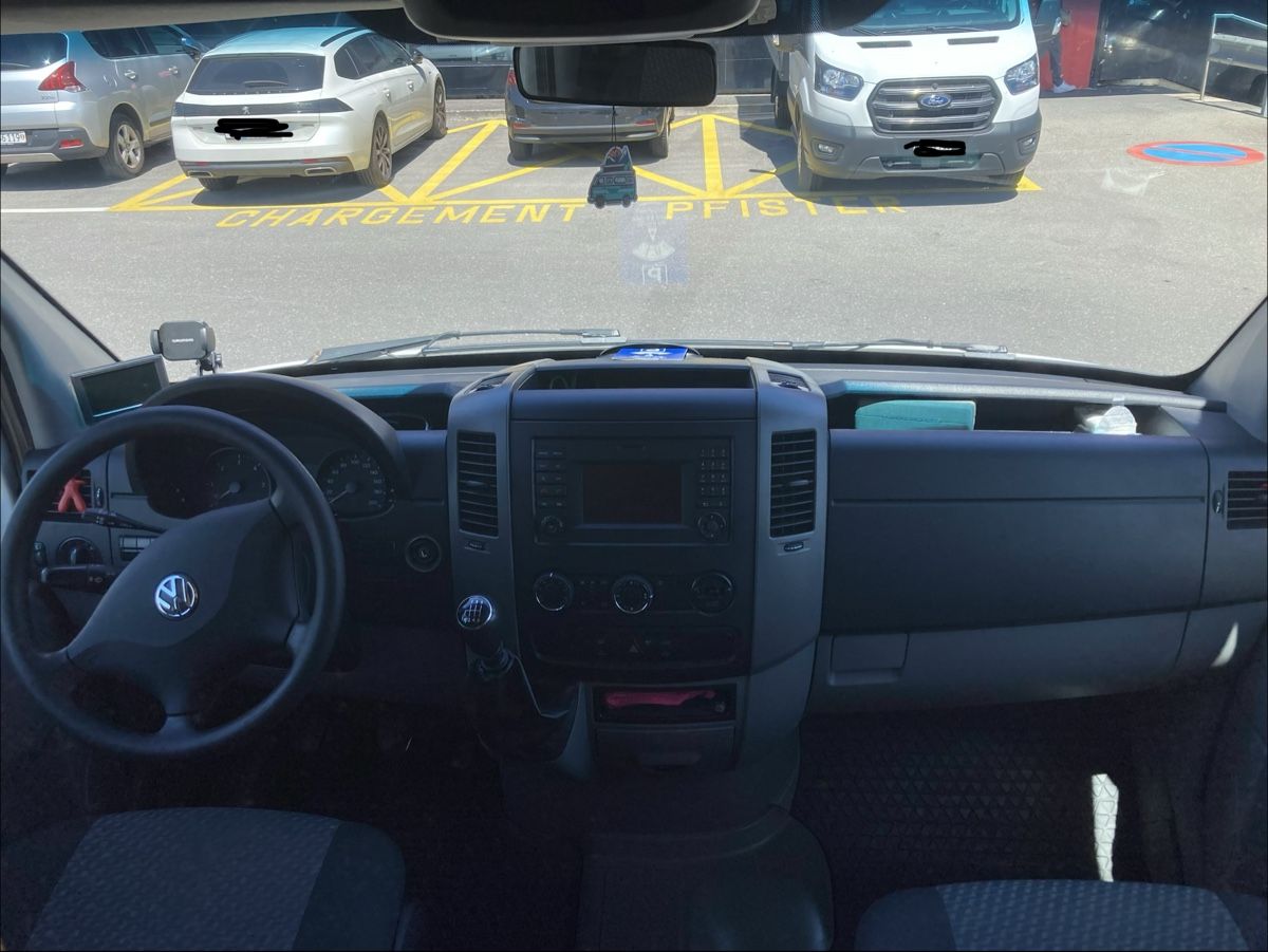 VW Veicoli da campeggio: Van/Fourgon aménagé Volkswagen Crafter – Usato da Cornaux NE venduto da Ruru_Gogo 2