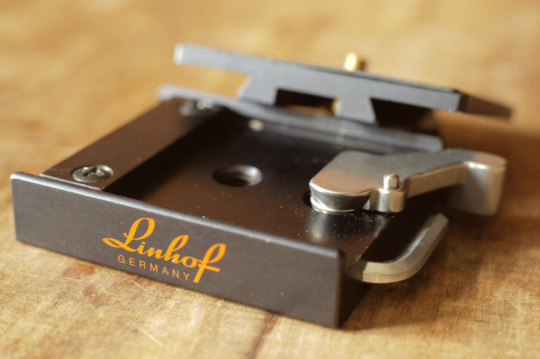 Linhof Treppiedi & Teste: Linhof Quikfix 1 Stativadapter und Wechselplatte – Usato da Haslen GL venduto da maurinbisig 7