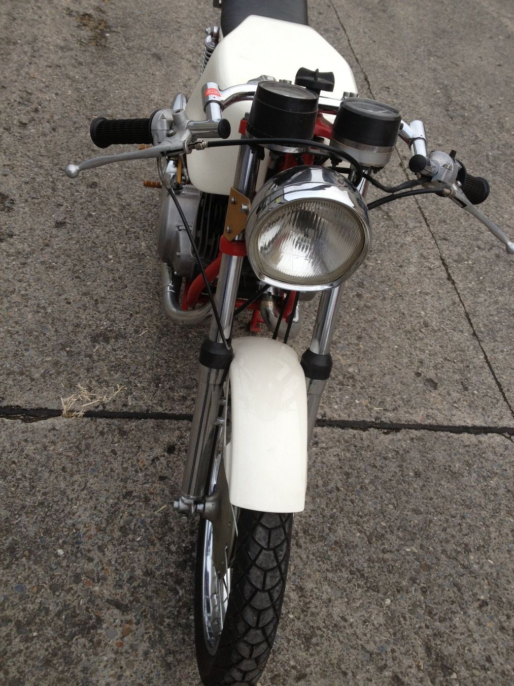 Suzuki Strada: Suzuki T-250 Cafe Racer Oldtimer – Usato da Rickenbach LU venduto da Hulibu 4