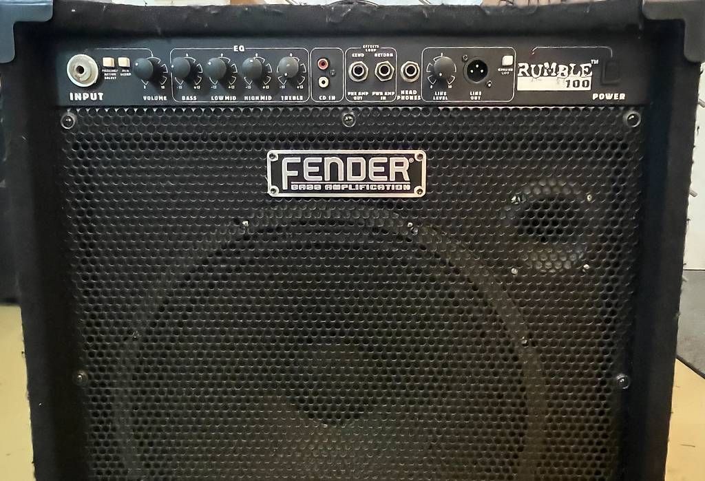 Fender Amplificatori: Ampli Fender bass – Usato da Lausanne 27 venduto da Treblig7 1