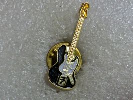 Ansteckpin 157: Gitarre