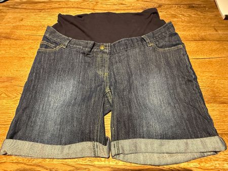 Umstandsshorts Denim dunkelblau Grösse 44 guter Zustand
