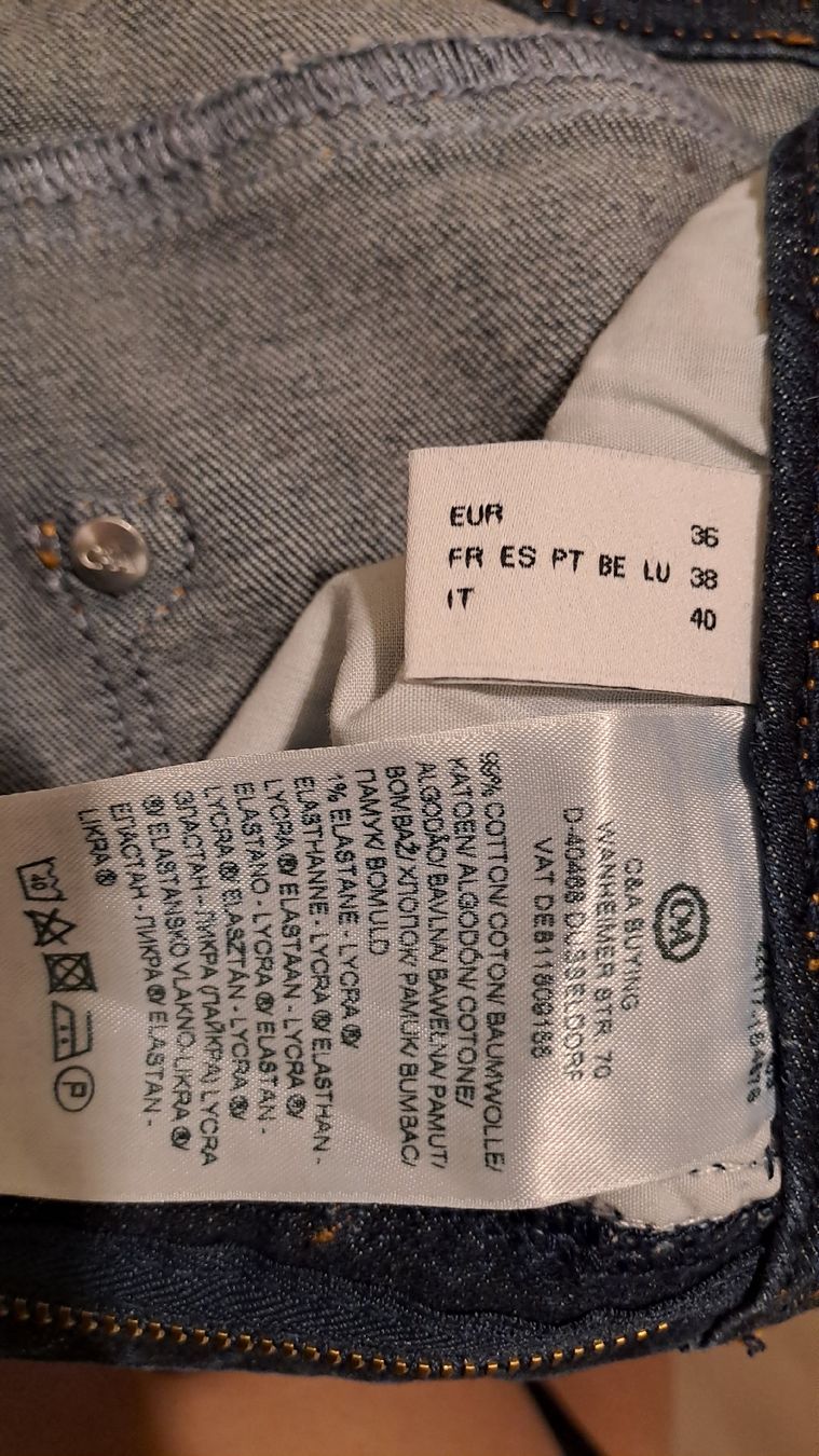 C&A Jeans: Jeans bleu foncé taille 36 – Usato da Rolle venduto da Loutre84 3
