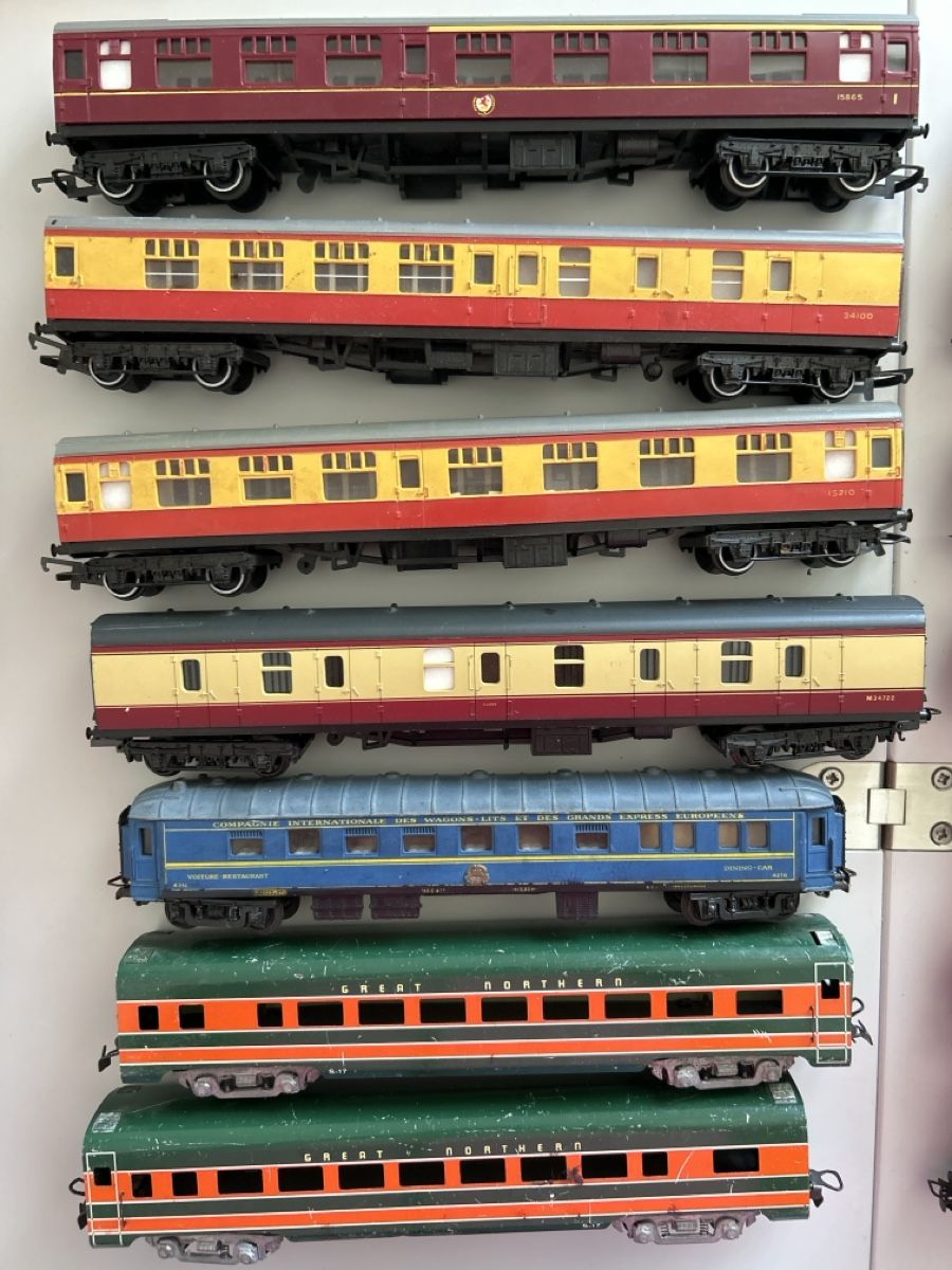 Modelleisenbahnen: Wagons HO model réduit – Gebraucht aus Veytaux von ccristina 1