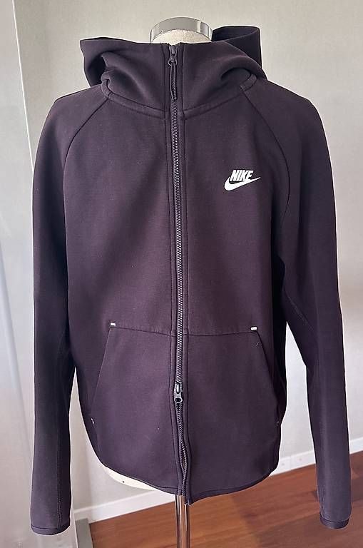 Nike Giacche: Softshelljacke von NIKE Gr. M – Usato da Würenlos venduto da avauva