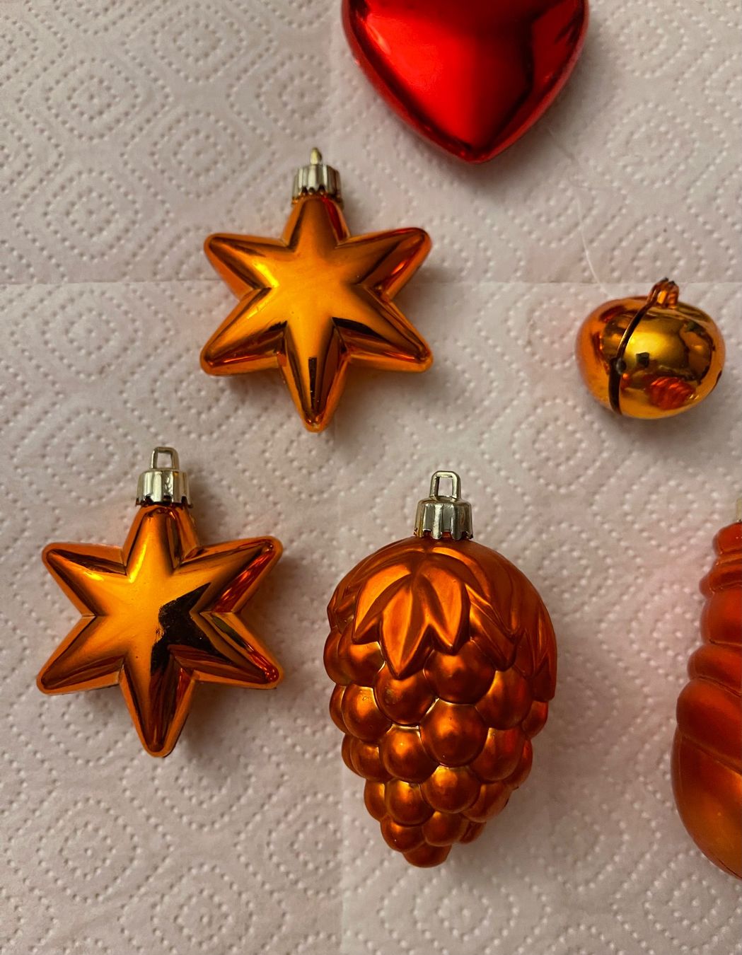 Tutte le decorazioni: 6 Weihnachtsbaumkugeln orange gemischte Formen – Nuovo (secondo la descrizione) da Basel venduto da Seifehuesli 1