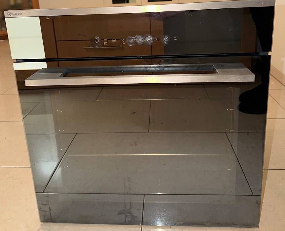 Forni: Electrolux Einbaubackofen EURO Katalyse Chrom – Usato da Samstagern venduto da iva_y8cn 1