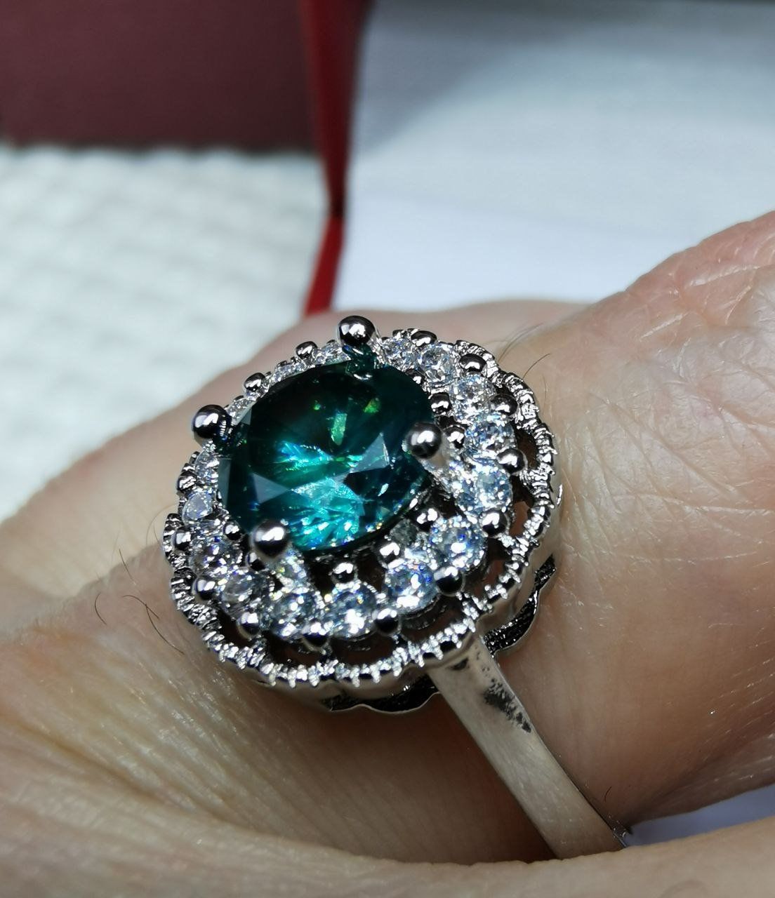 Bagues: Bague avec zircons – Neuf avec emballage d'origine à Reconvilier par Tsma67 2