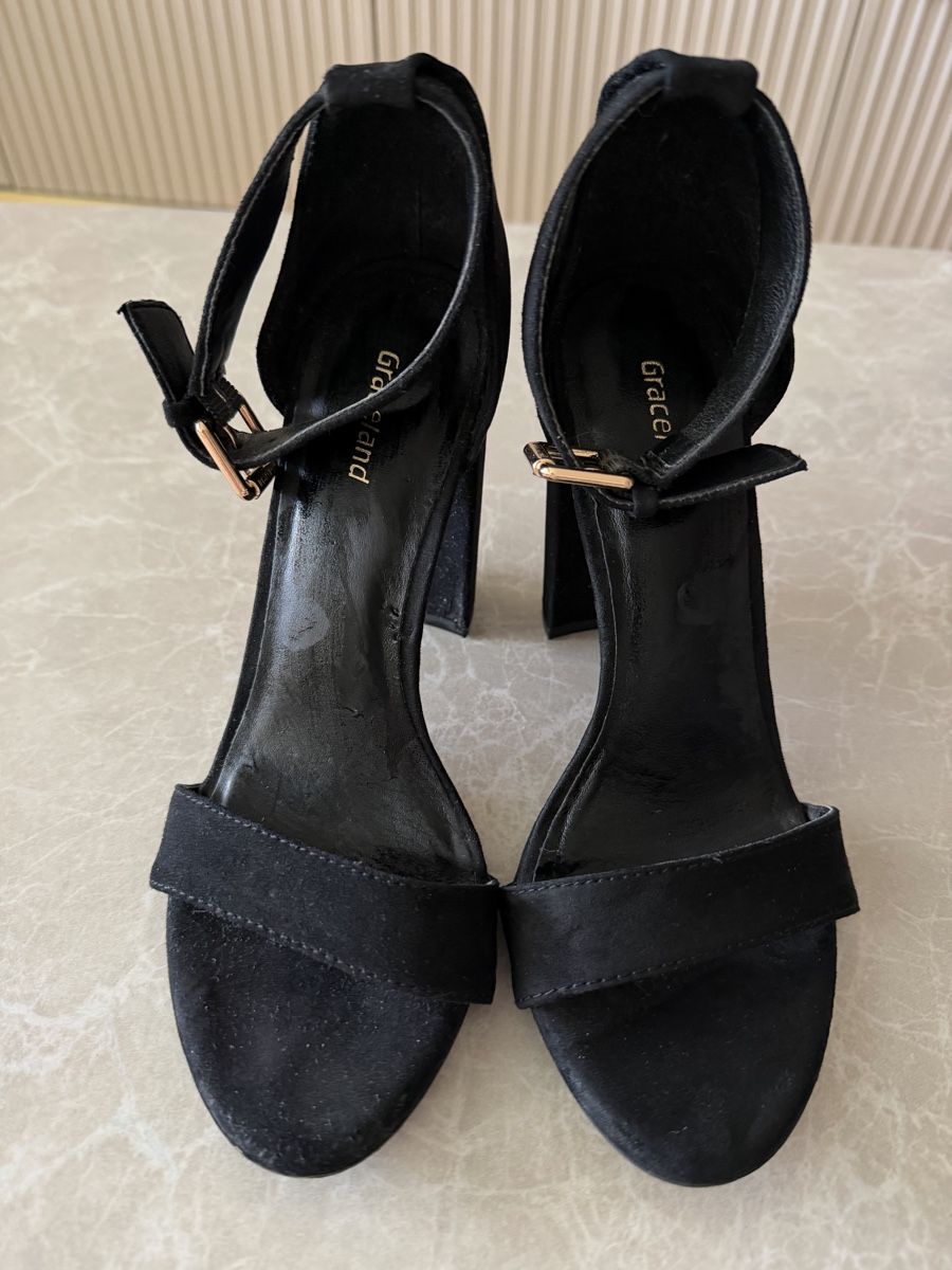 Scarpe da donna: Damen Schuhe – Usato da Zürich venduto da Victoria_T