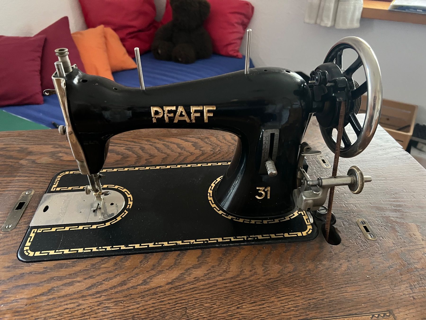 Pfaff Macchine da cucire: Tret-Nähmaschine – Usato da Grüt (Gossau ZH) venduto da Uhibou 1