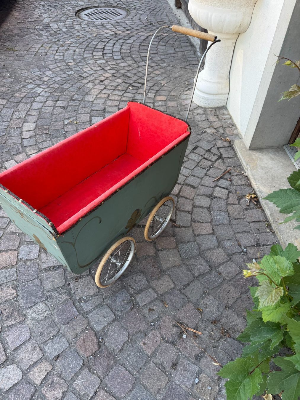 Kinderwagen: alter, schöner Kinderwagen – Gebraucht aus zollikon von thomaskaelin7 2