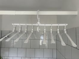 Kleiderbügel für 8 Hemden