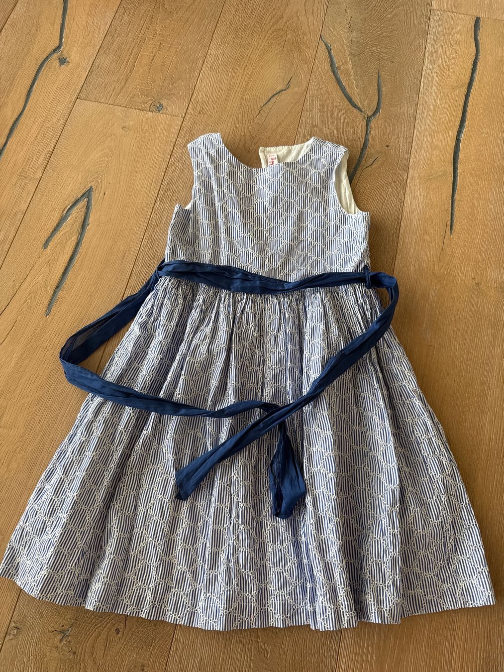 Il Gufo Kleider & Röcke: Il Gufo Kleid Gr. 8 – Neu (gemäss Beschreibung) aus Himmelried von Dievole