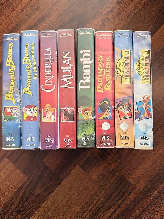 Alle VHS: VHS Kassetten 3.- exkl. Versand – Gebraucht aus Einsiedeln von mel_g2bq 1