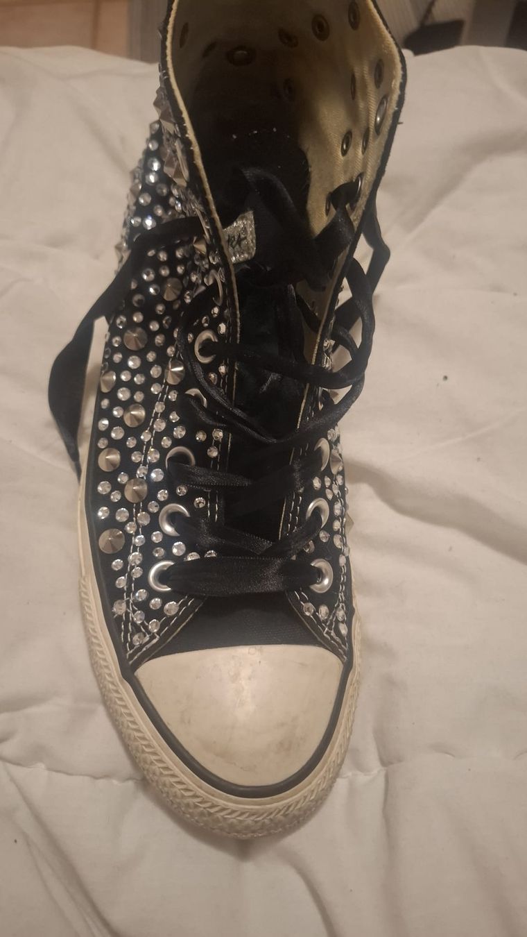 Converse Scarpe da donna: Converse All Star borchie nere donna  – Usato da Monte Carasso venduto da Buttefly 4