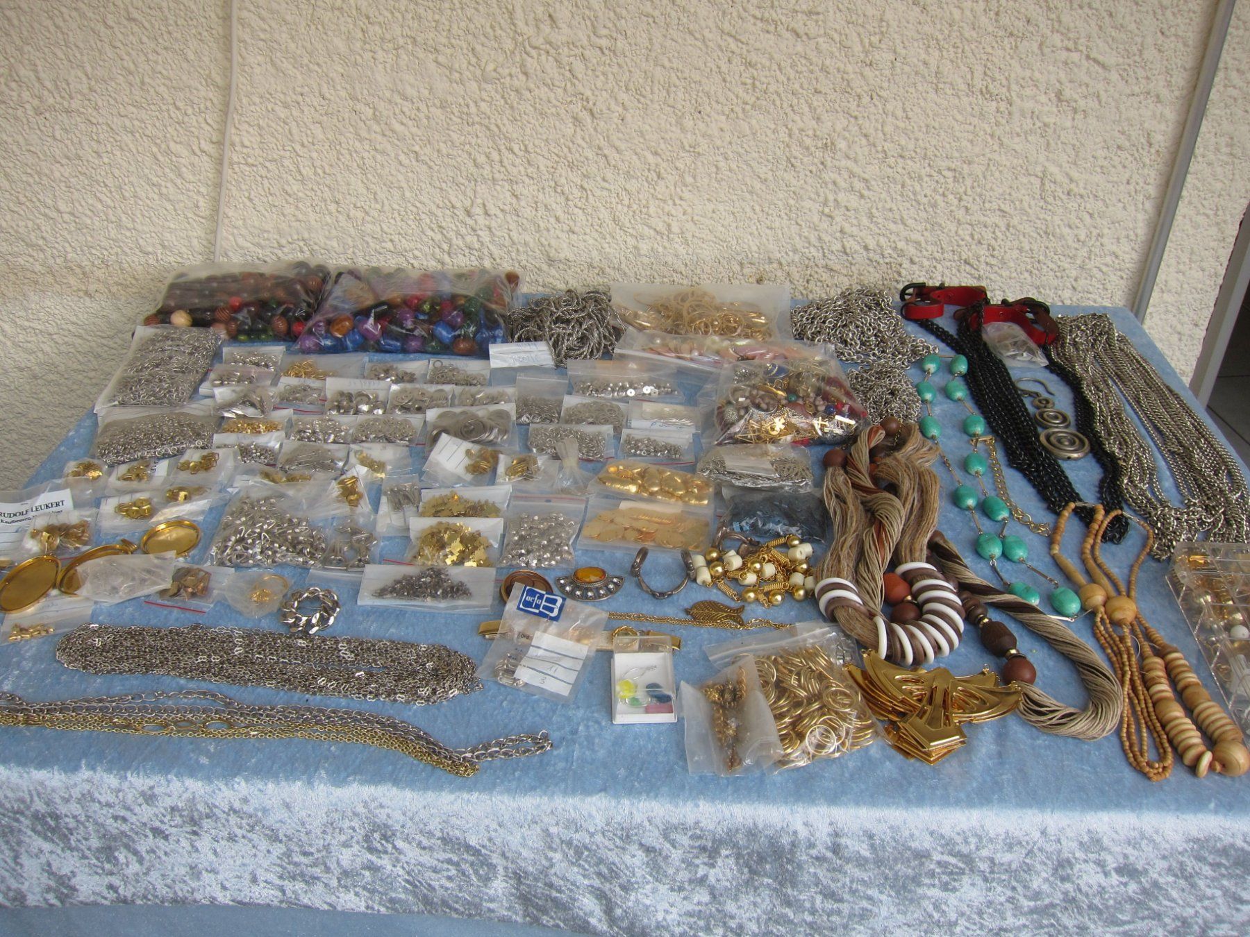 Autres bijoux: Modeschmuck Basteln Lot 2 Defekt – Défectueux à Regensdorf par Eri8057