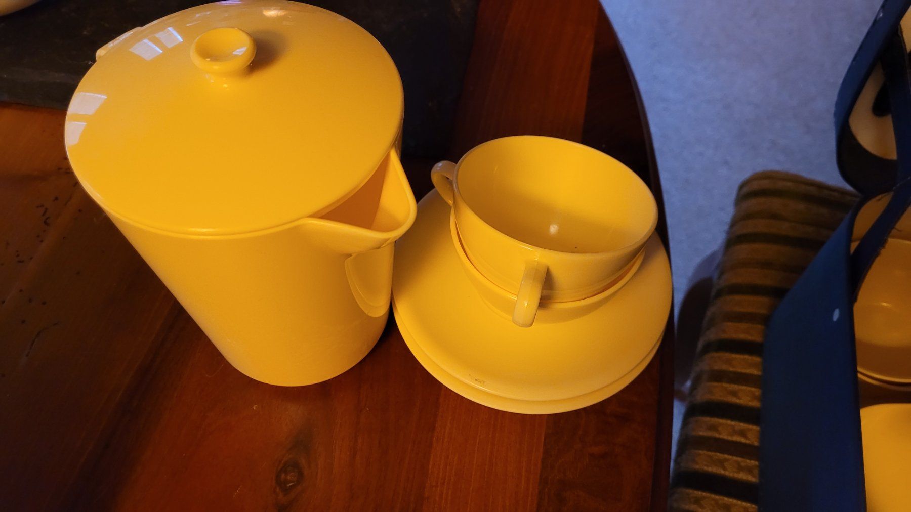 Reisekoffer: Picknick-Koffer - original vintage - vollständig – Gebraucht aus Courtételle von Anais72 7