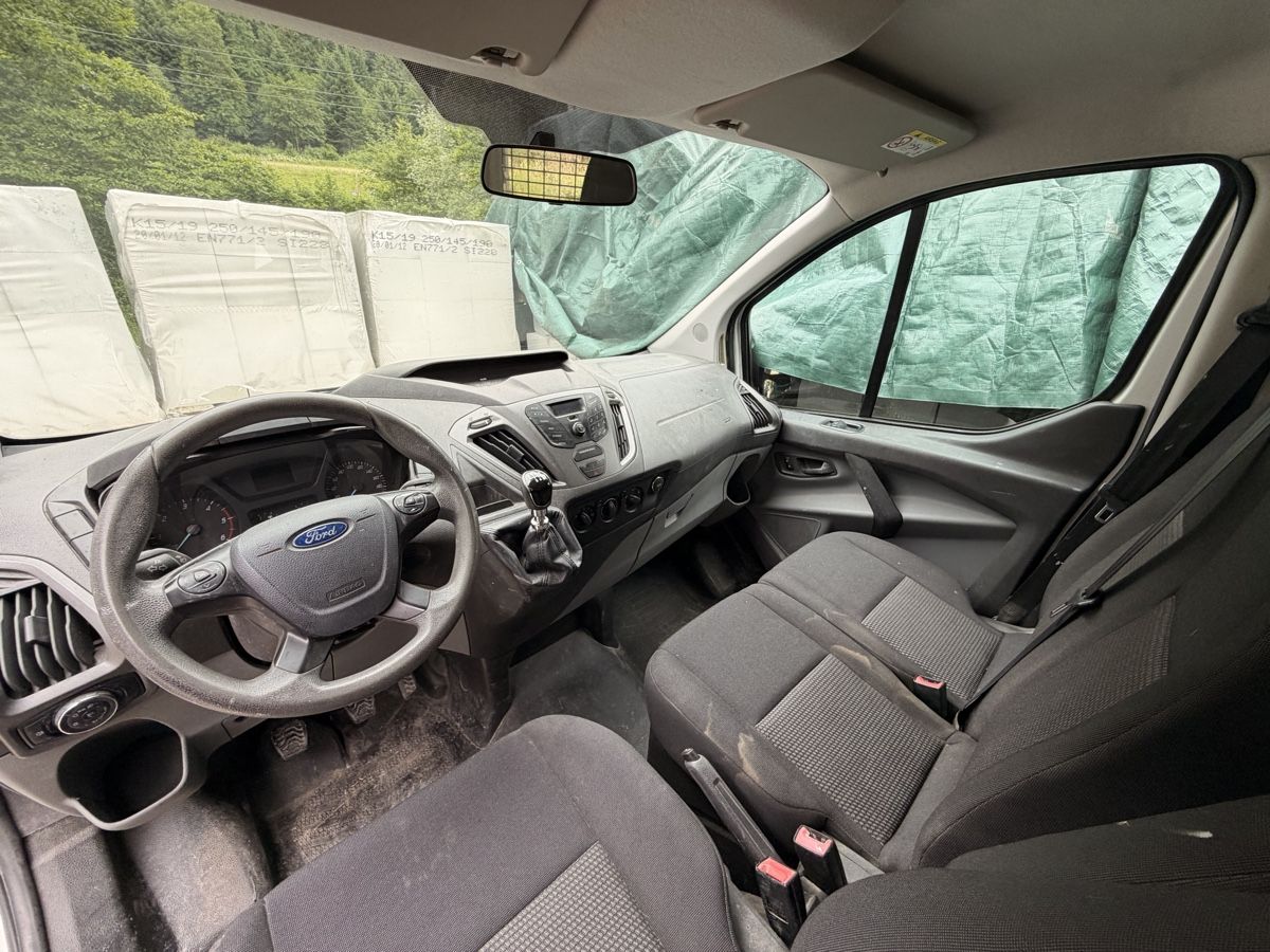 Ford Nutzfahrzeuge: Ford Transit Custom – Gebraucht aus Wahlen von lole431 4
