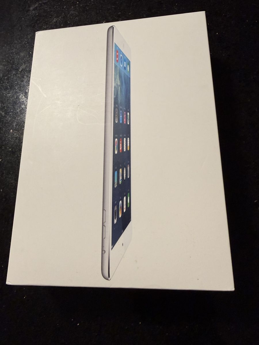 Apple Tablettes PC: Ipad Air (A1474) – Défectueux à Zug par KoSaZ 4