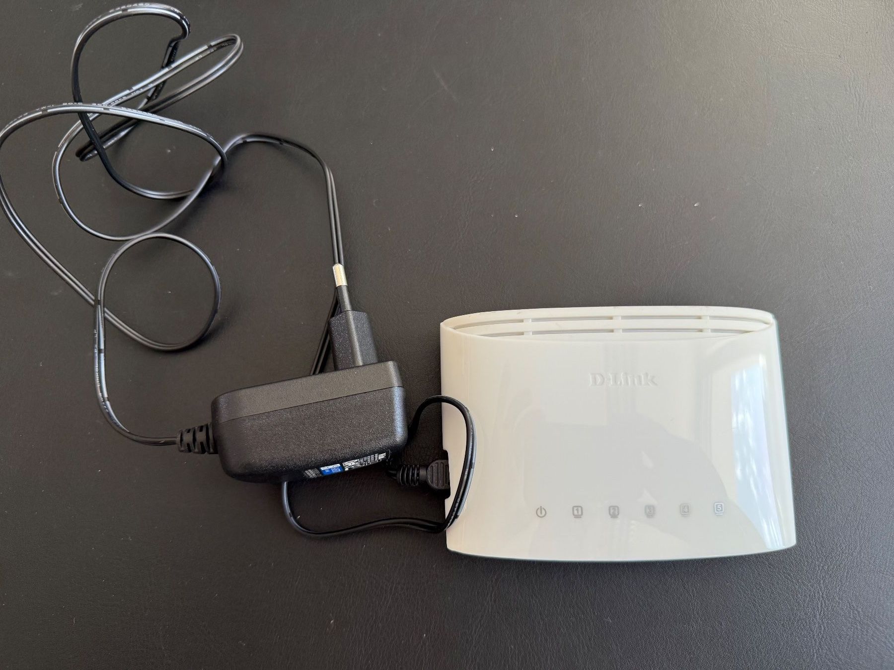 Dlink Hubs & Switches: Switch, 5-Port, Gigabit Ethernet – Gebraucht aus Rupperswil von fatboy03