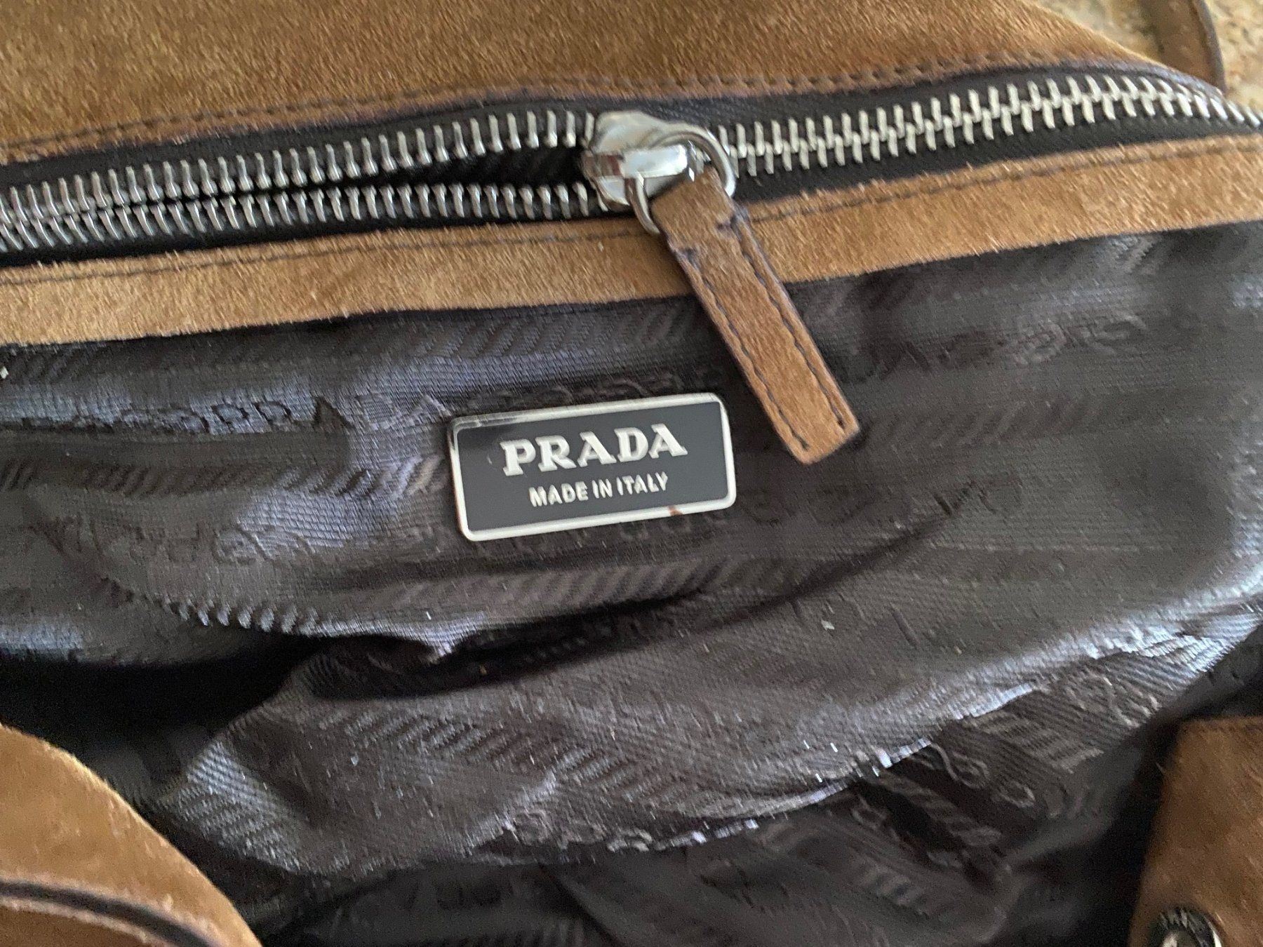 Prada Borse da donna: PRADA Handtasche  Wildleder braun – Nuovo (secondo la descrizione) da Weggis venduto da goo_vn75 9