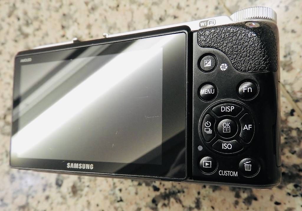 Samsung Kamera: Samsung NX300 with lens – Gebraucht aus Neuchatel von Pancrazi 3