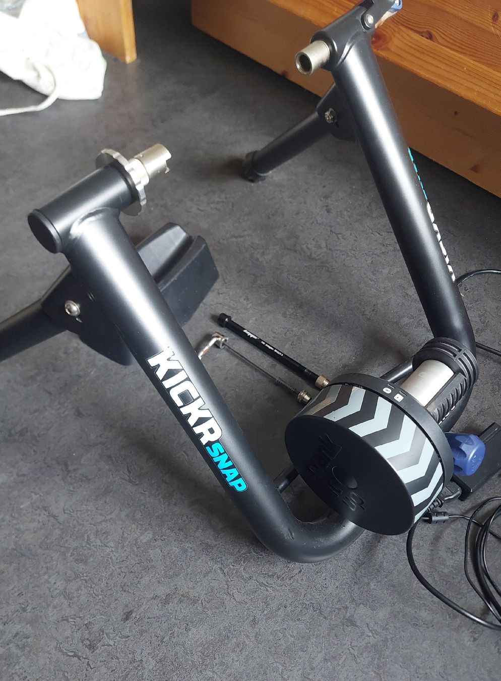 Wahoo Hometrainer: wahoo Kickr Snap Fahrradtrainer Rolle ERG Mode – Usato da Davos Platz venduto da Linus_Lang 3