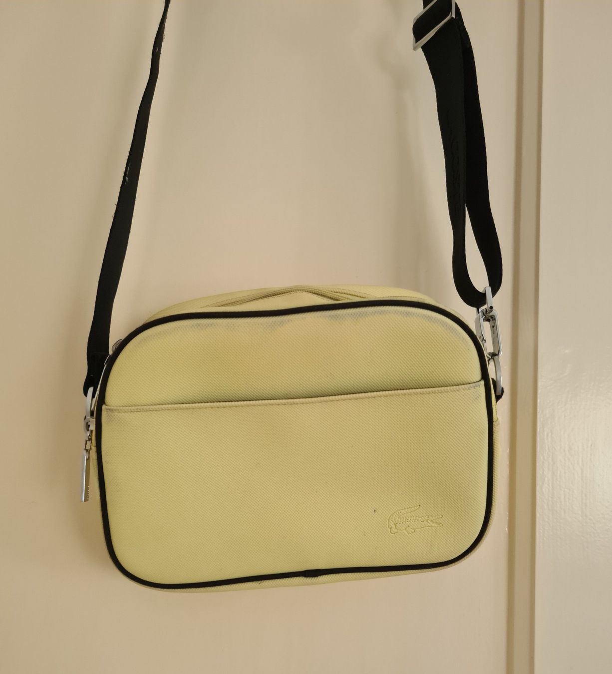 Lacoste Altro in  Abbigliamento & Accessori: Lacoste Sacoche Hellgelb – Gebraucht – Usato da Biel/Bienne venduto da mister1chf 2