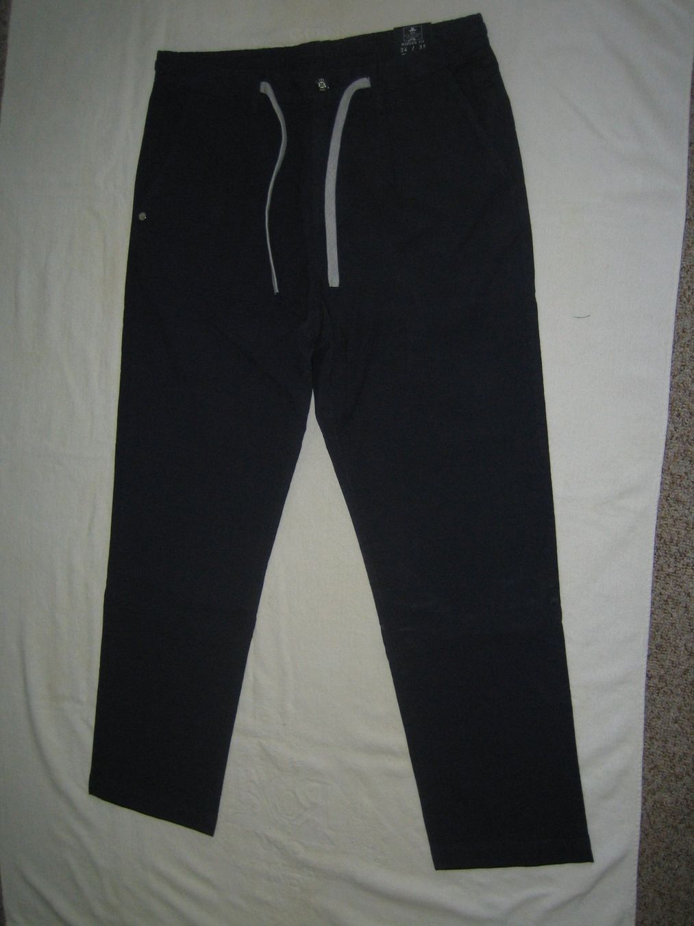 Pantaloni: Freizeithose NZA  34/32 – Nuovo (secondo la descrizione) da Wabern venduto da Teeup