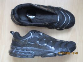 SPORTSCHUHE GR. 45