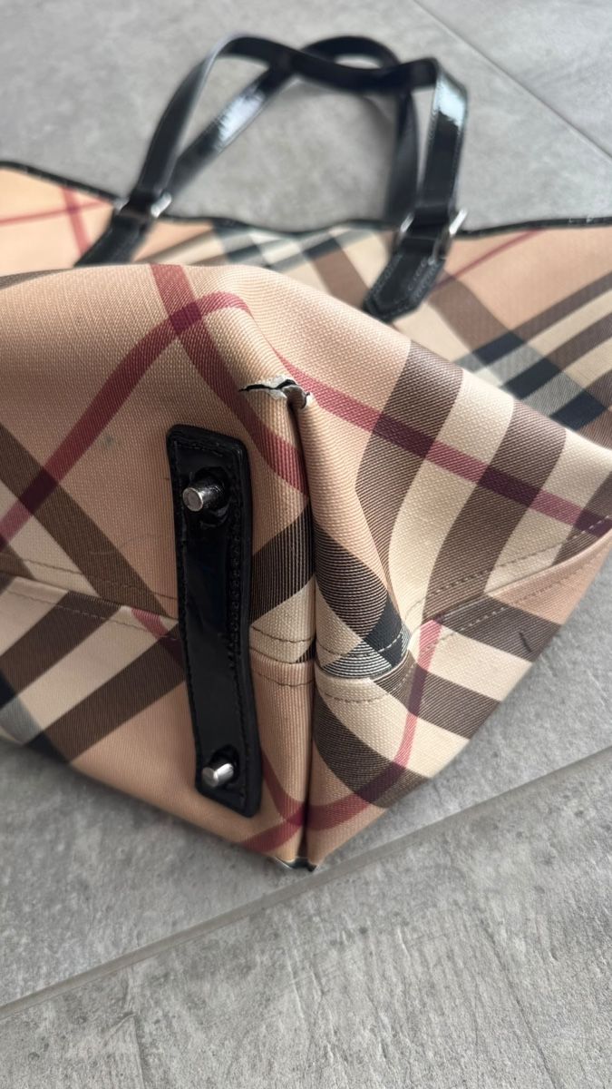 Burberry Taschen für Damen: Burberry Tasche – Gebraucht aus Gelterkinden von Belle.fleur 1